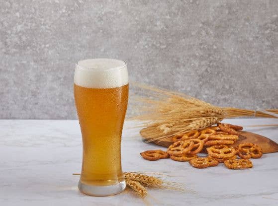 Callen Beer Pint Glasses, Set of 4 Heavy Base Drinking Glass