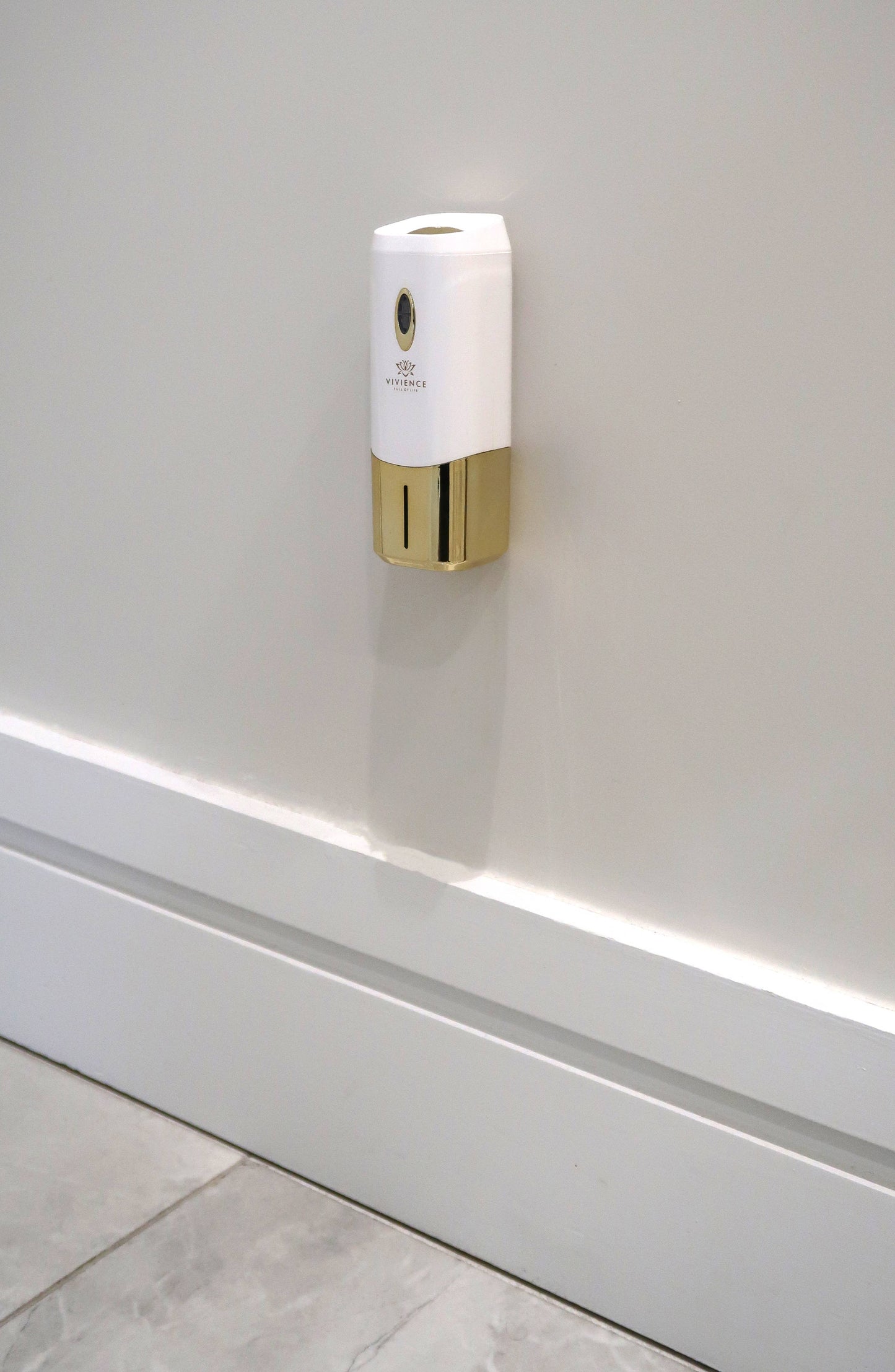 White and Gold Plug-In Diffuser