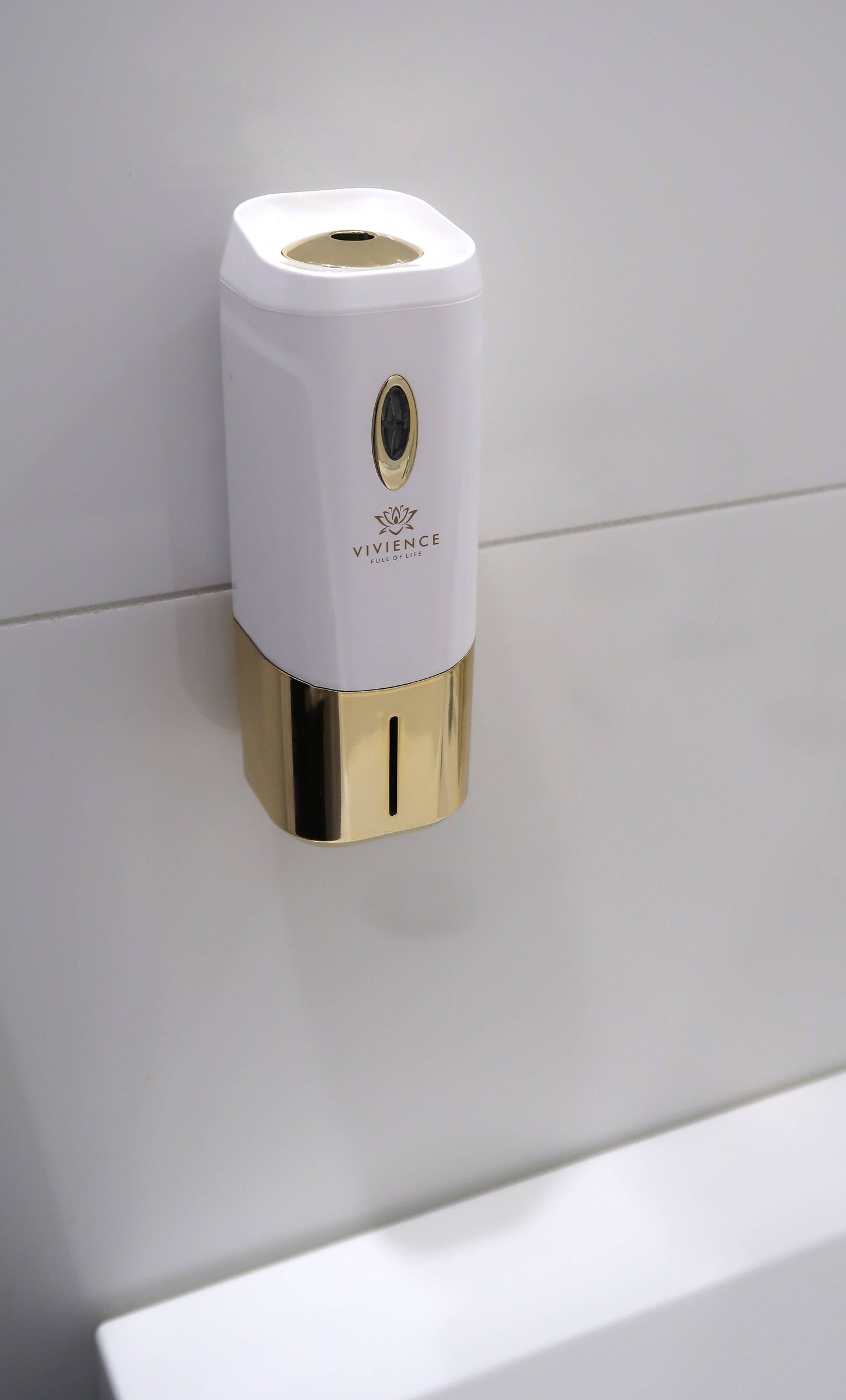 White and Gold Plug-In Diffuser
